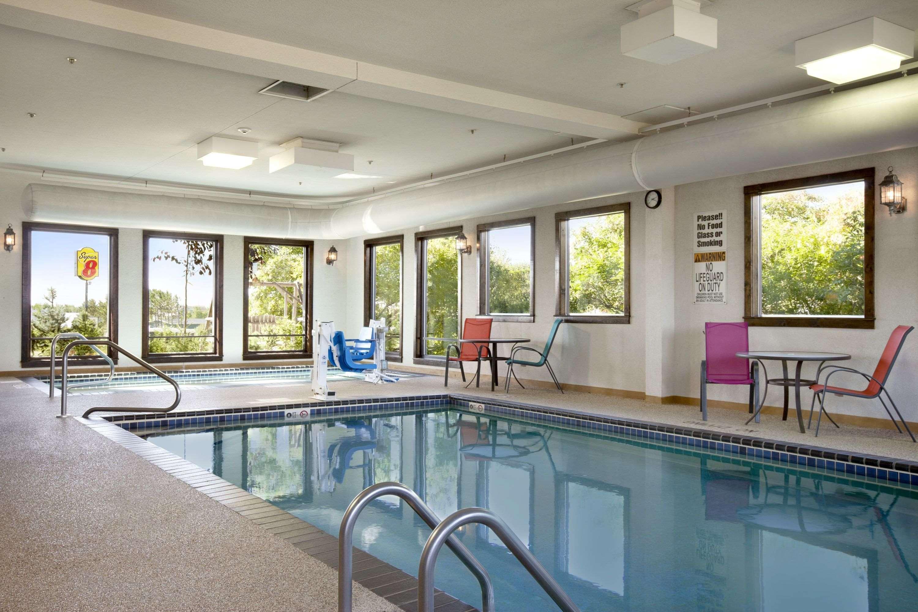 Motel Super 8 By Wyndham Eveleth Exteriér fotografie