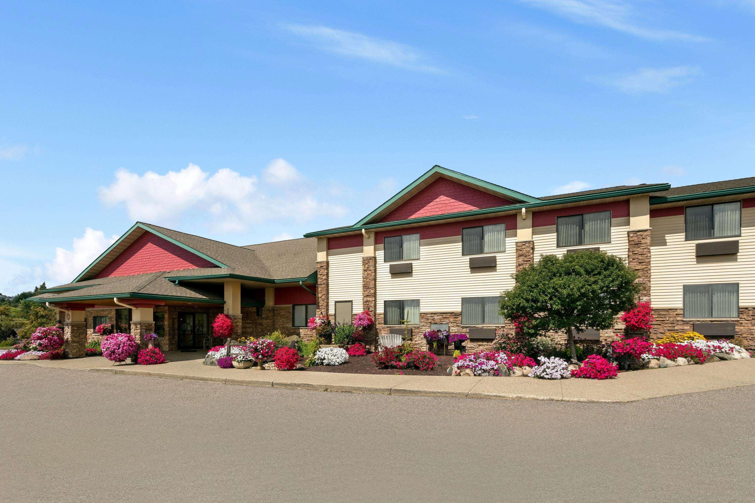 Motel Super 8 By Wyndham Eveleth Exteriér fotografie